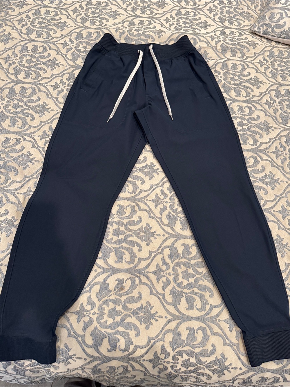Vuori Navy Jogger Pants with White Drawstring